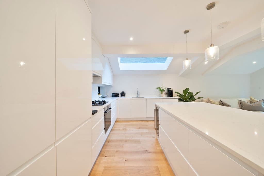 Gowan Avenue - Image 2