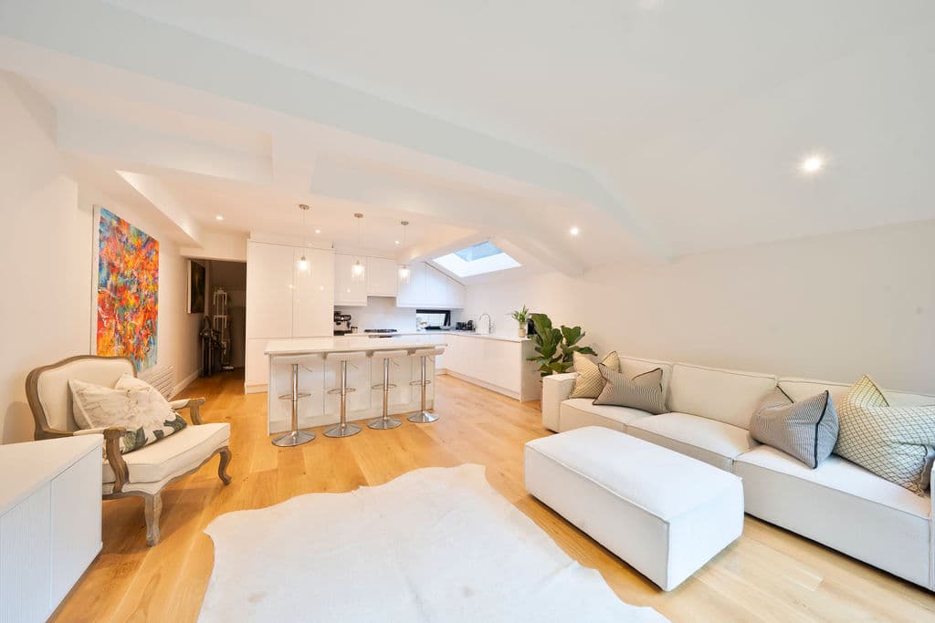 Gowan Avenue - Image 4