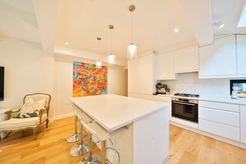 Gowan Avenue - Image 7