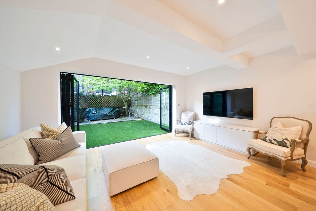 Gowan Avenue - Image 10