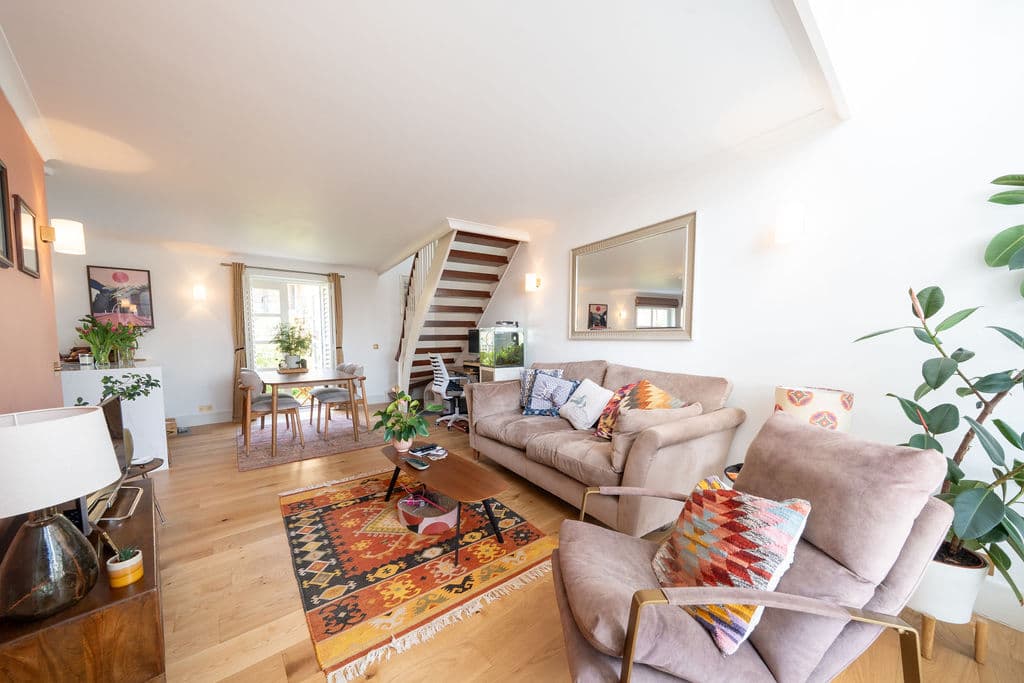 Princes Court - Image 3