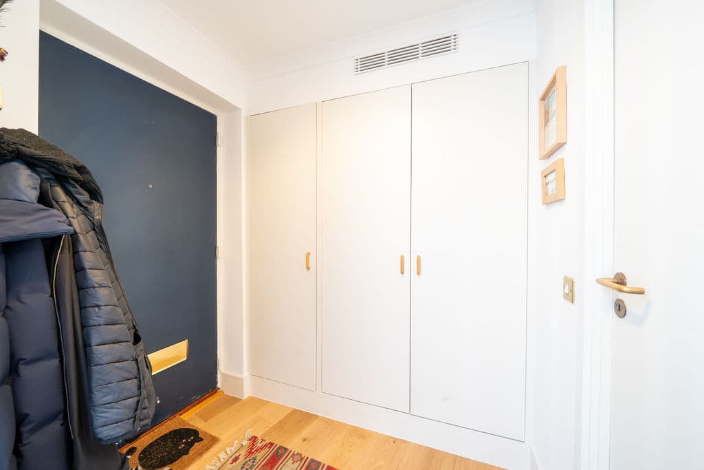 Princes Court - Image 4