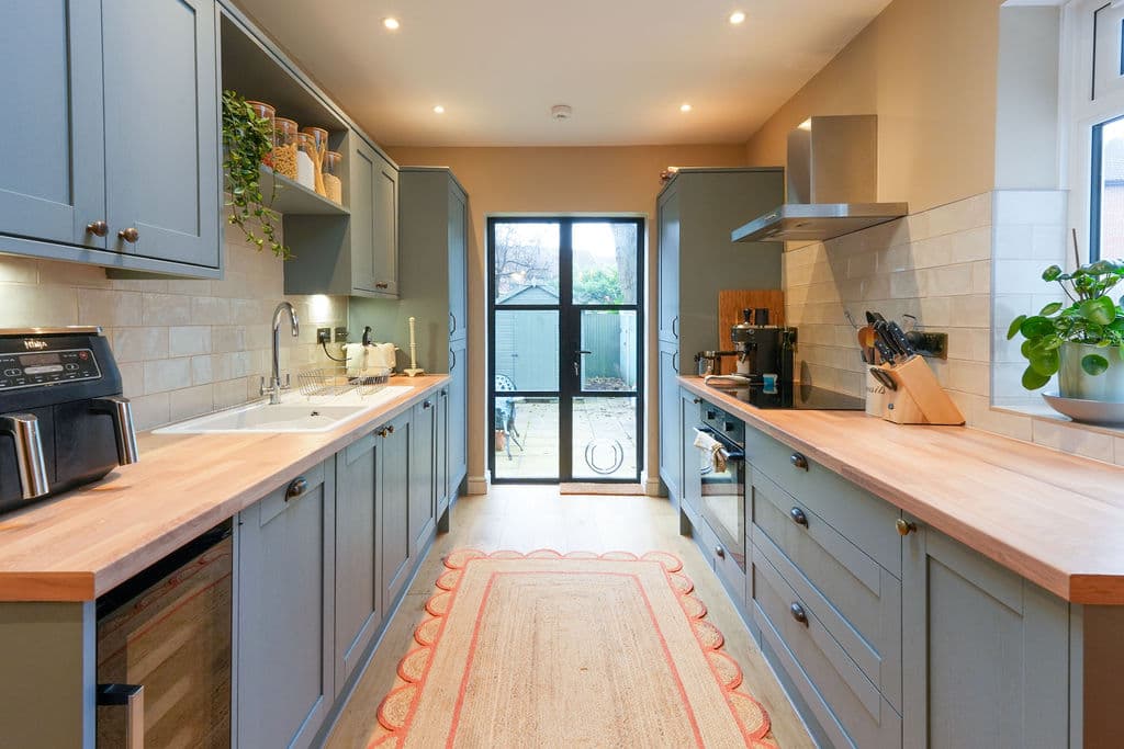 Clarendon Road, Prime Construct London